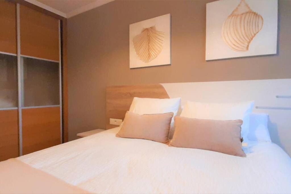 Apartamento Playa Foz Con Piscina Y Parking 010 Leilighet Eksteriør bilde